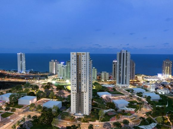 c_68_Night-03-scaled