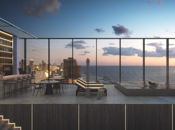 esther-rooftop-c01_0